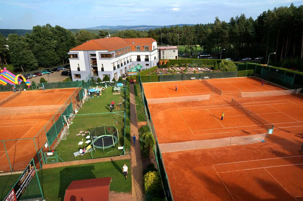 Hotel Sport Zruč Eksteriør billede